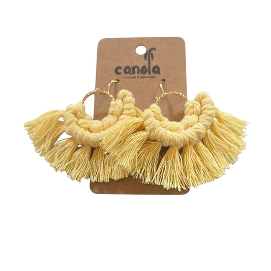 マクラメ　ピアス　ゴールドリング　Yellow