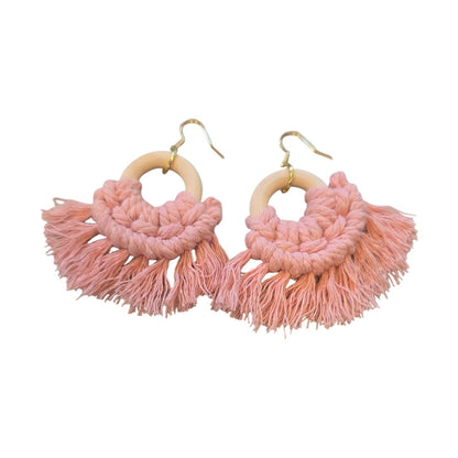 マクラメ　ピアス　ウッドリング　Pink