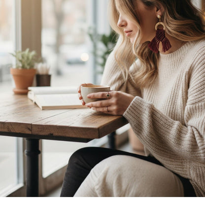 マクラメ　ピアス　ウッドリング　Burgundy