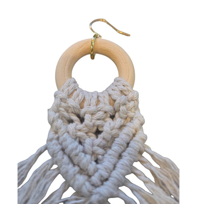 マクラメ　ピアス　ウッドリング　White